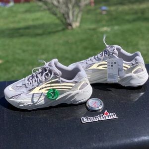 Yeezy 700 “Static”